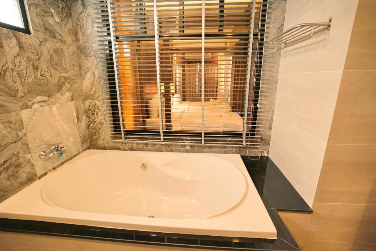 Anika Boutique Hotel Τσιάνγκ Μάι Εξωτερικό φωτογραφία